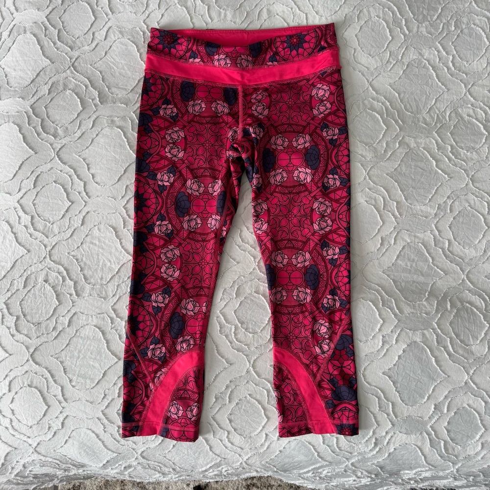 Lululemon Run: Inspire Crop II